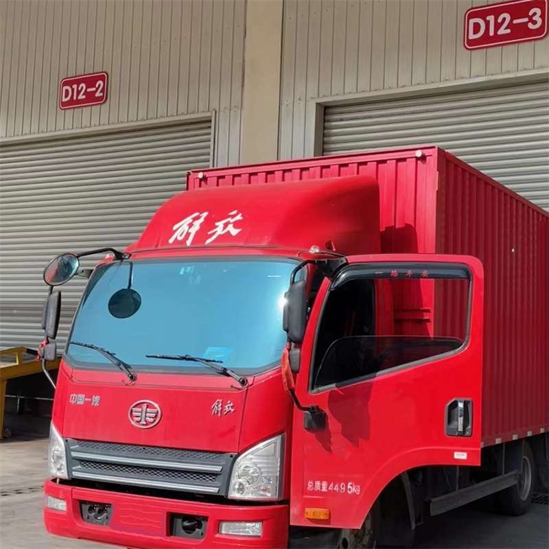 定日县和田县物流专线：畅通大件与出口运输之路